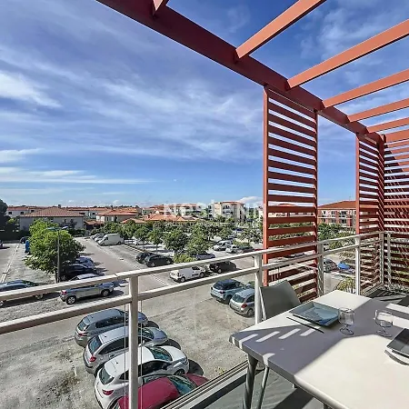 3312-t3 Dans Avec Piscine Apartment *